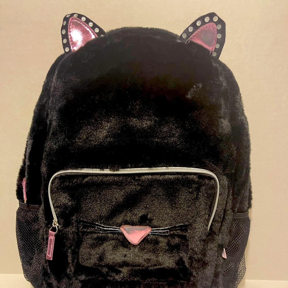 ‼️NEW‼️ Girls’ Faux Fur Cat Backpack